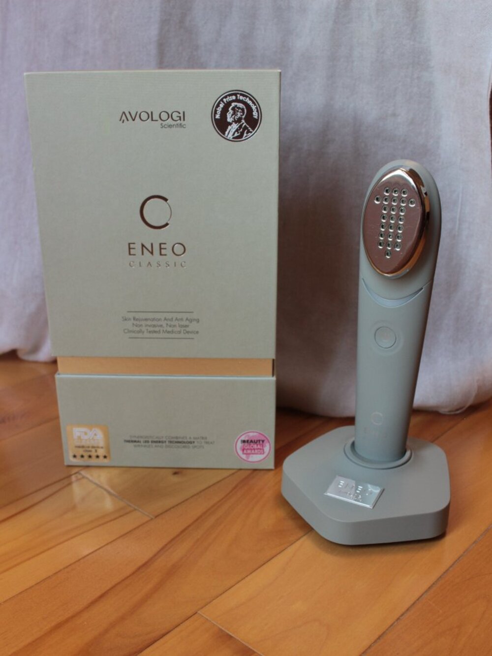 Eneo Classic LED Skincare Device
